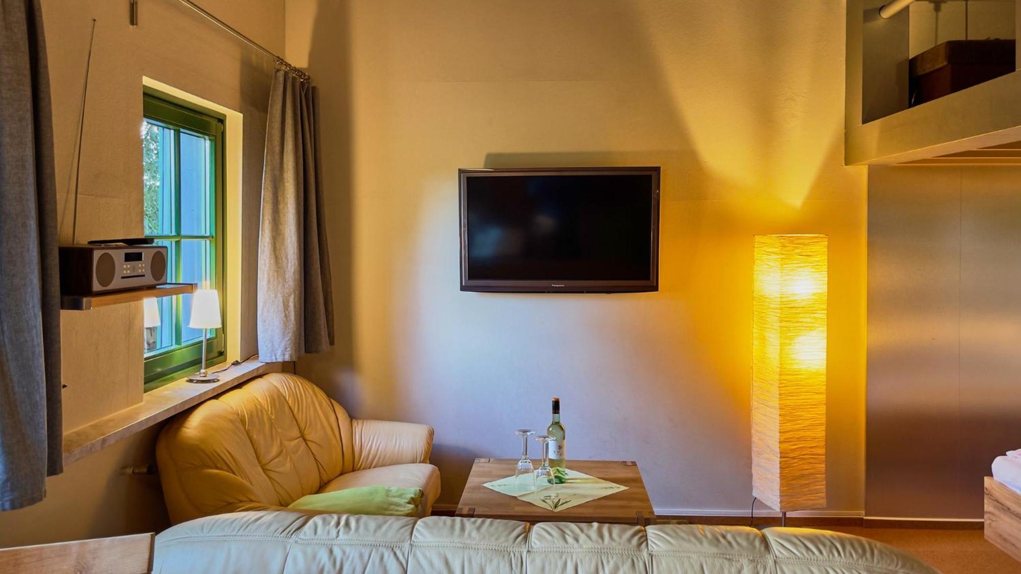 Hotel Olbernhau Mit Sauna - Kleines Landhotel Zur Ofenschenke ภายนอก รูปภาพ